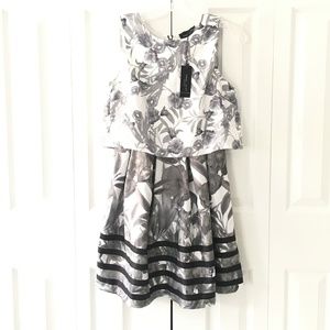 womens black and white floral dress